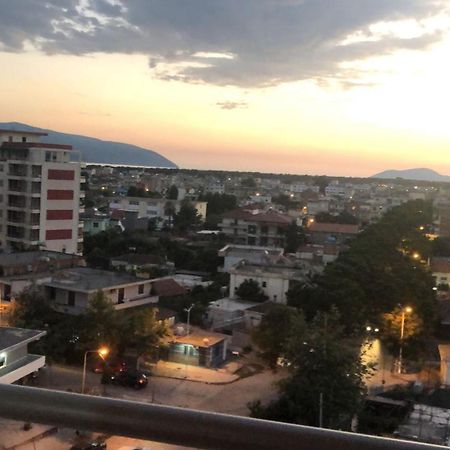 Kreilux Valona Apartment Vlore Bagian luar foto