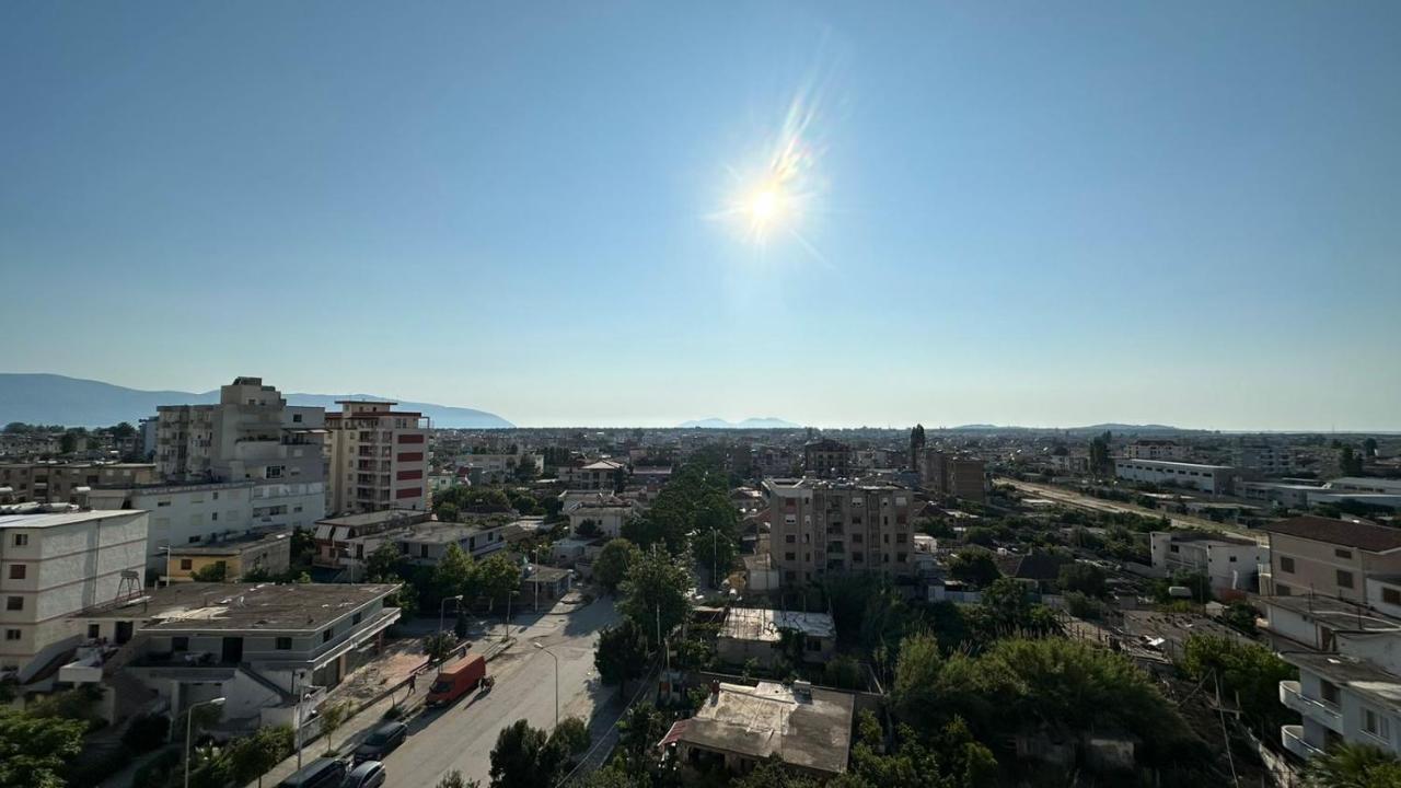 Kreilux Valona Apartment Vlore Bagian luar foto