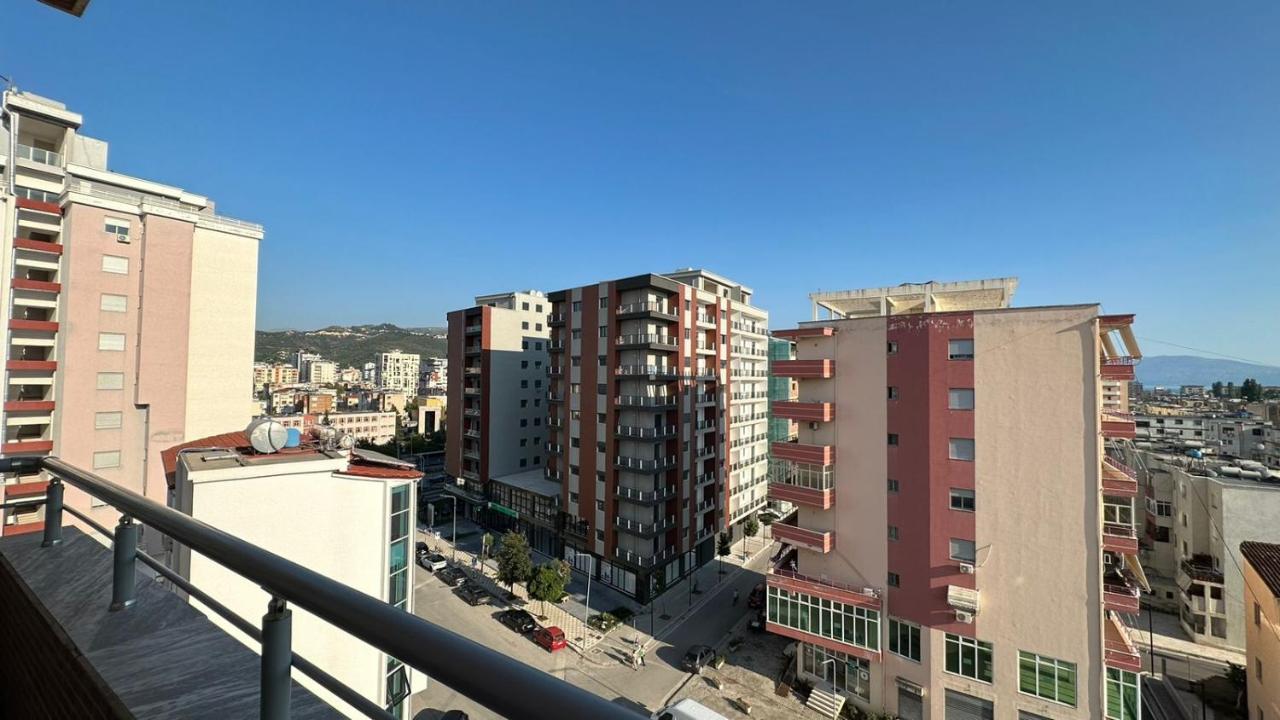 Kreilux Valona Apartment Vlore Bagian luar foto