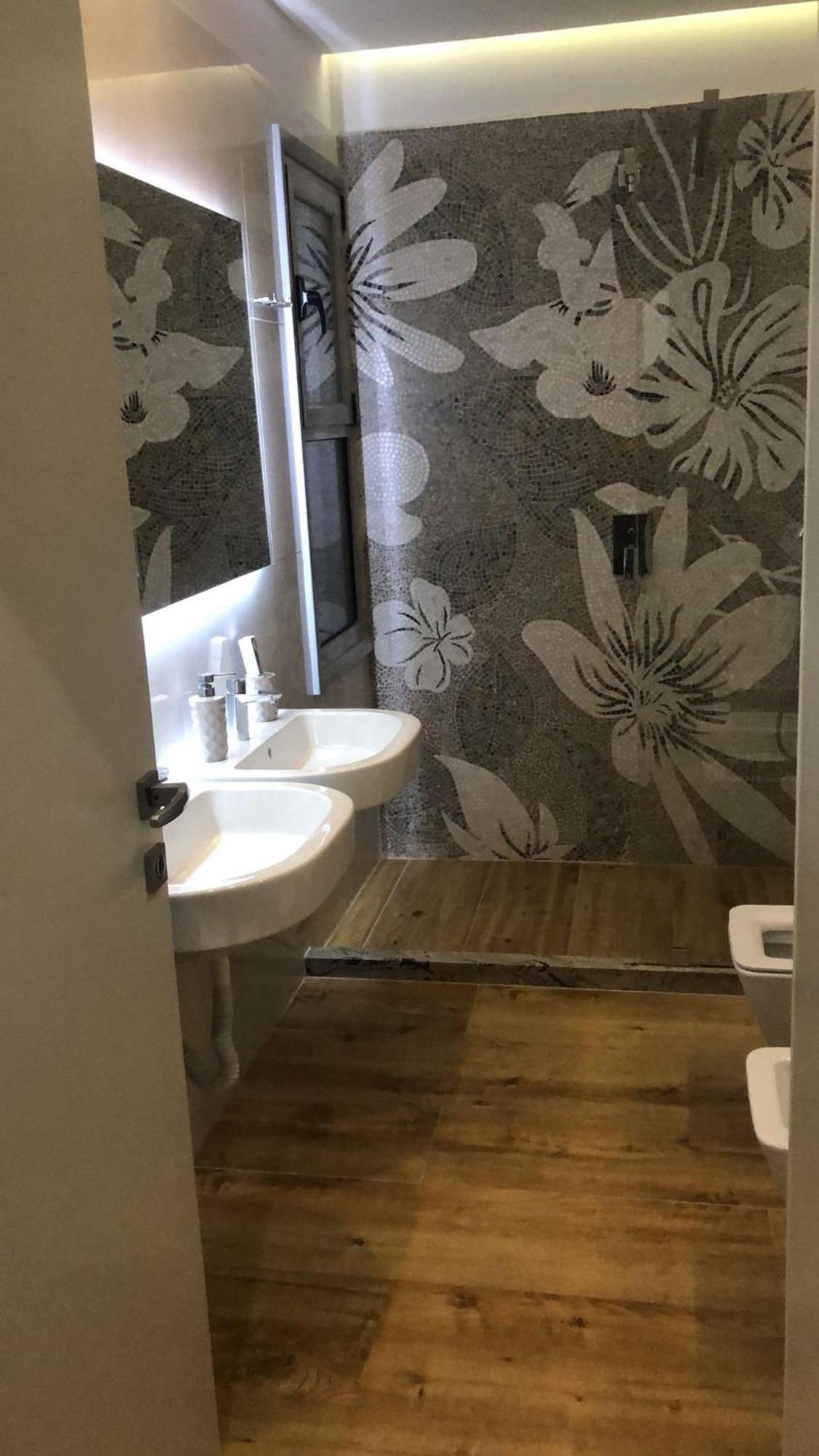 Kreilux Valona Apartment Vlore Bagian luar foto