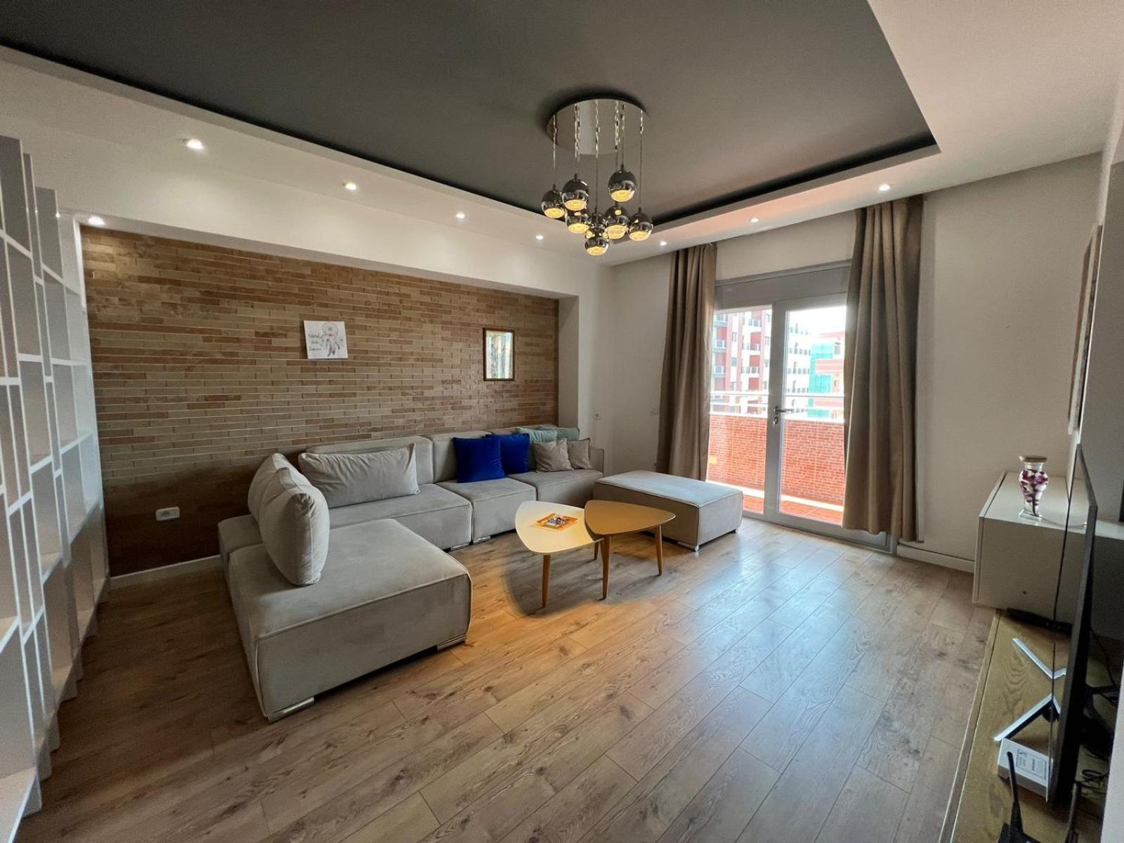 Kreilux Valona Apartment Vlore Bagian luar foto