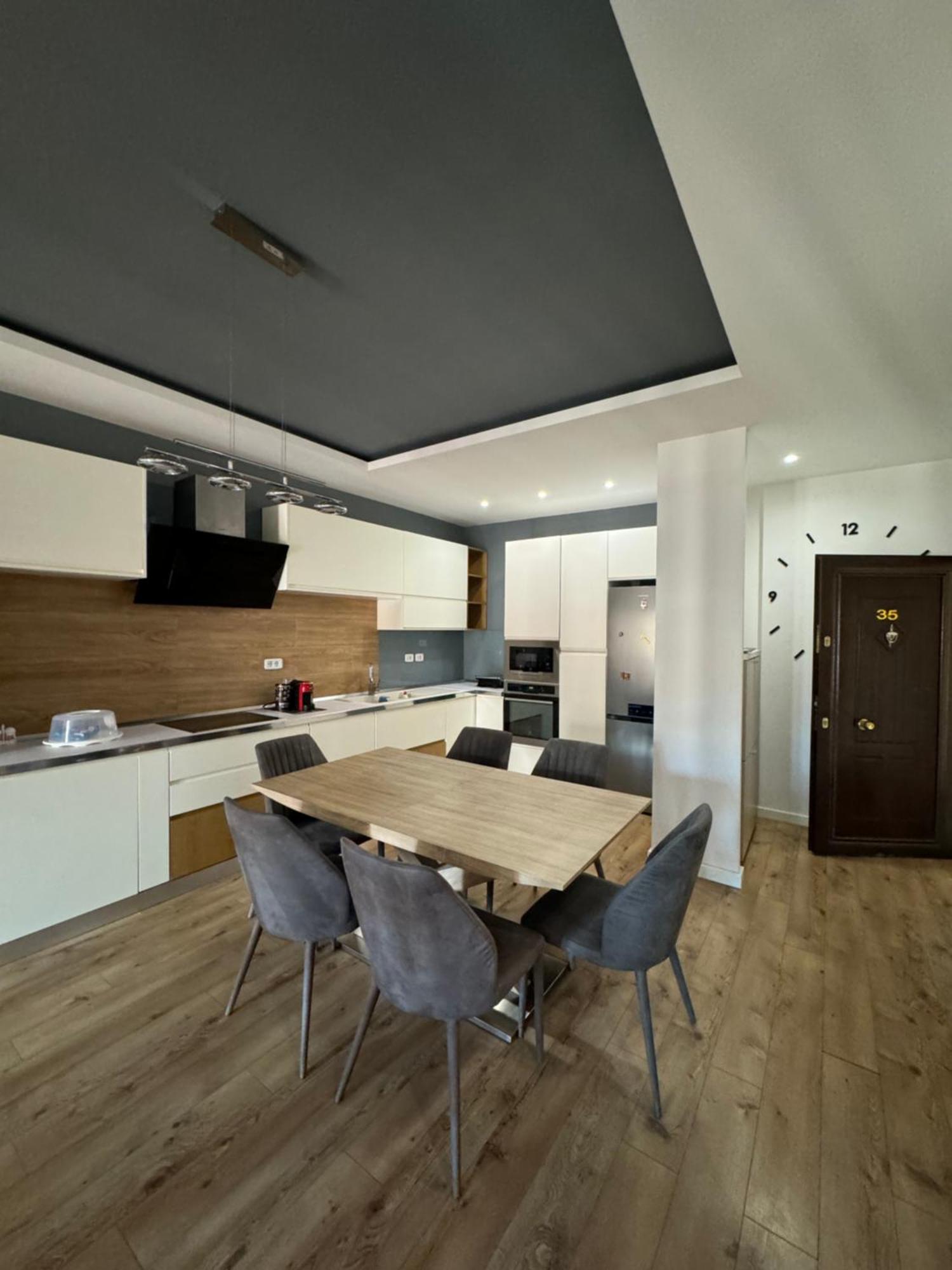 Kreilux Valona Apartment Vlore Bagian luar foto