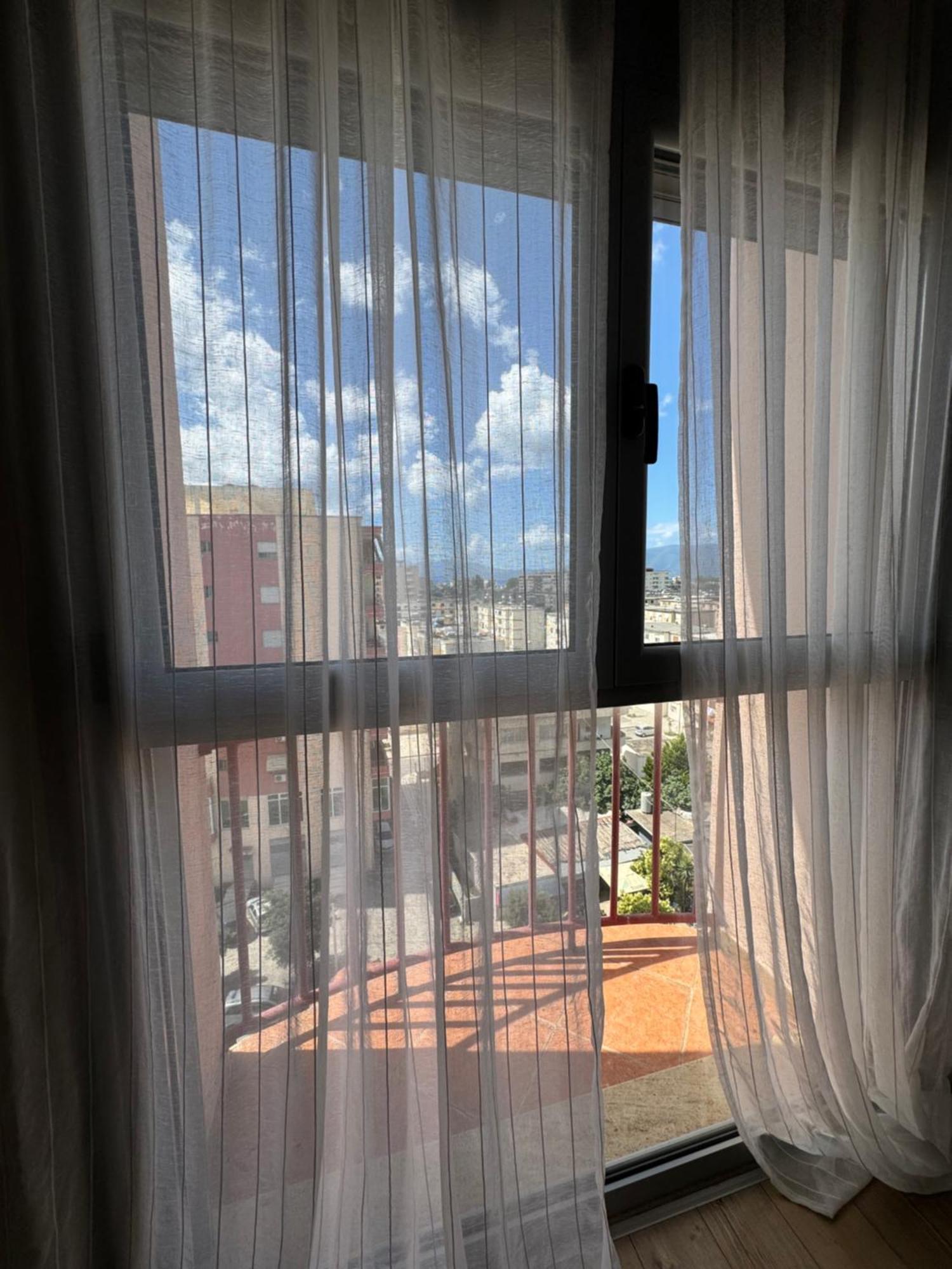 Kreilux Valona Apartment Vlore Bagian luar foto