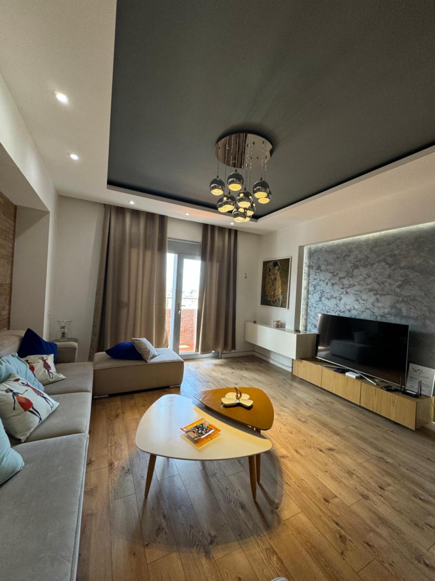 Kreilux Valona Apartment Vlore Bagian luar foto